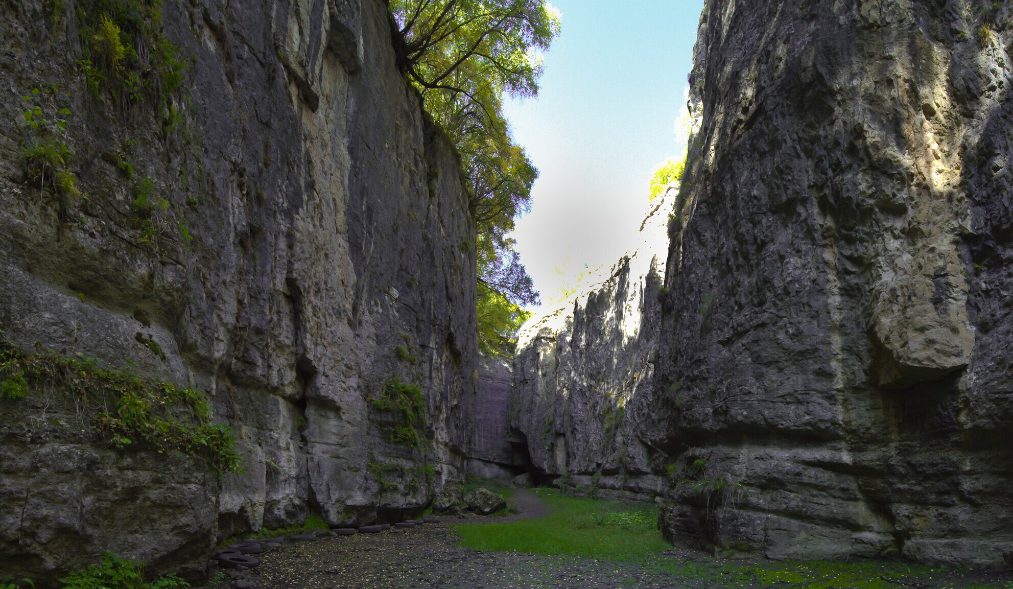Natural monument "Stone Bowl"