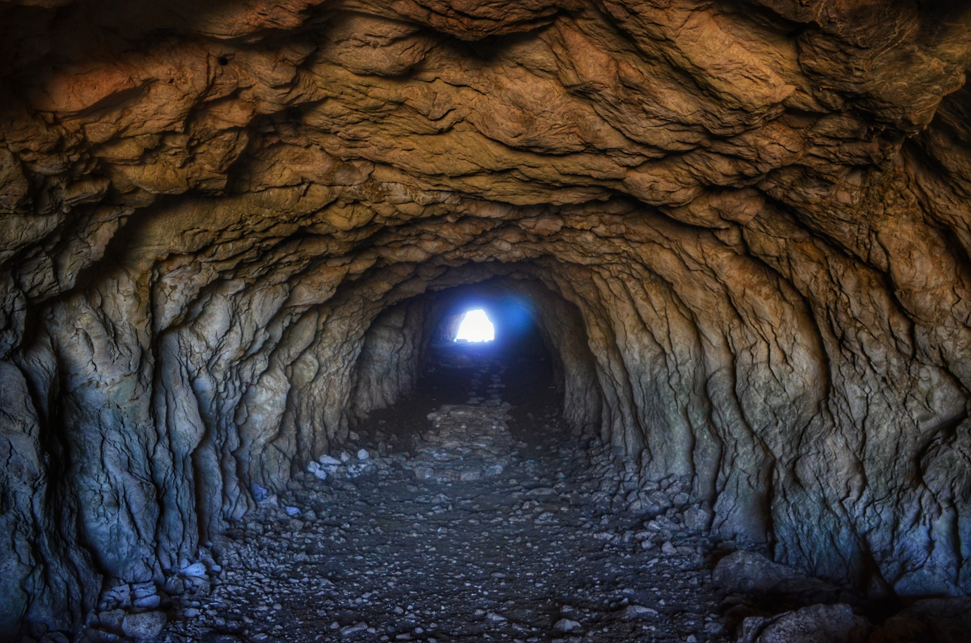 Gunib Tunnel